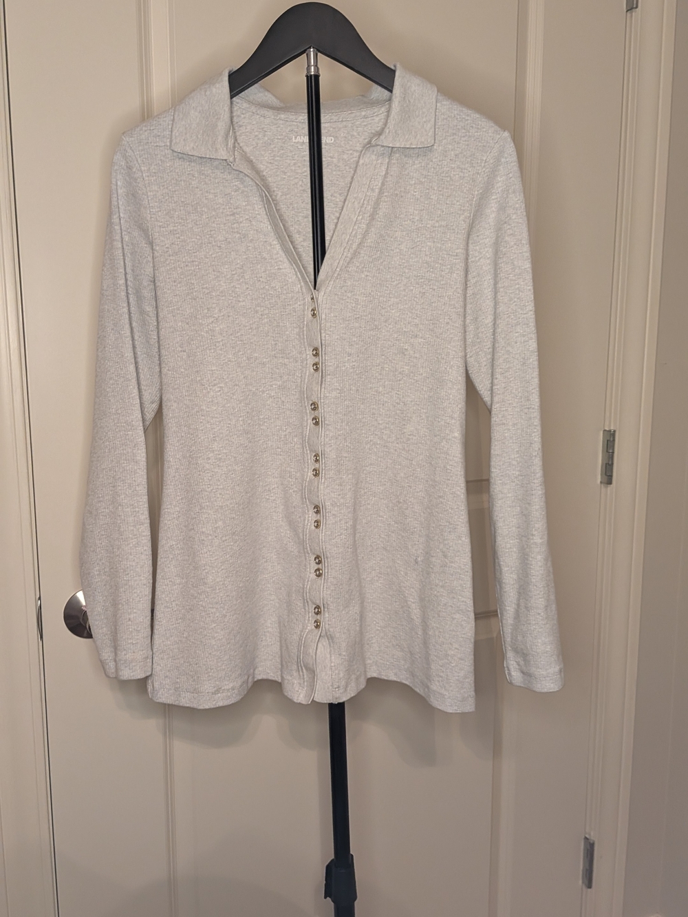 Lands' End Light Gray Gold Button-Down Long Sleeve Ribbed Top